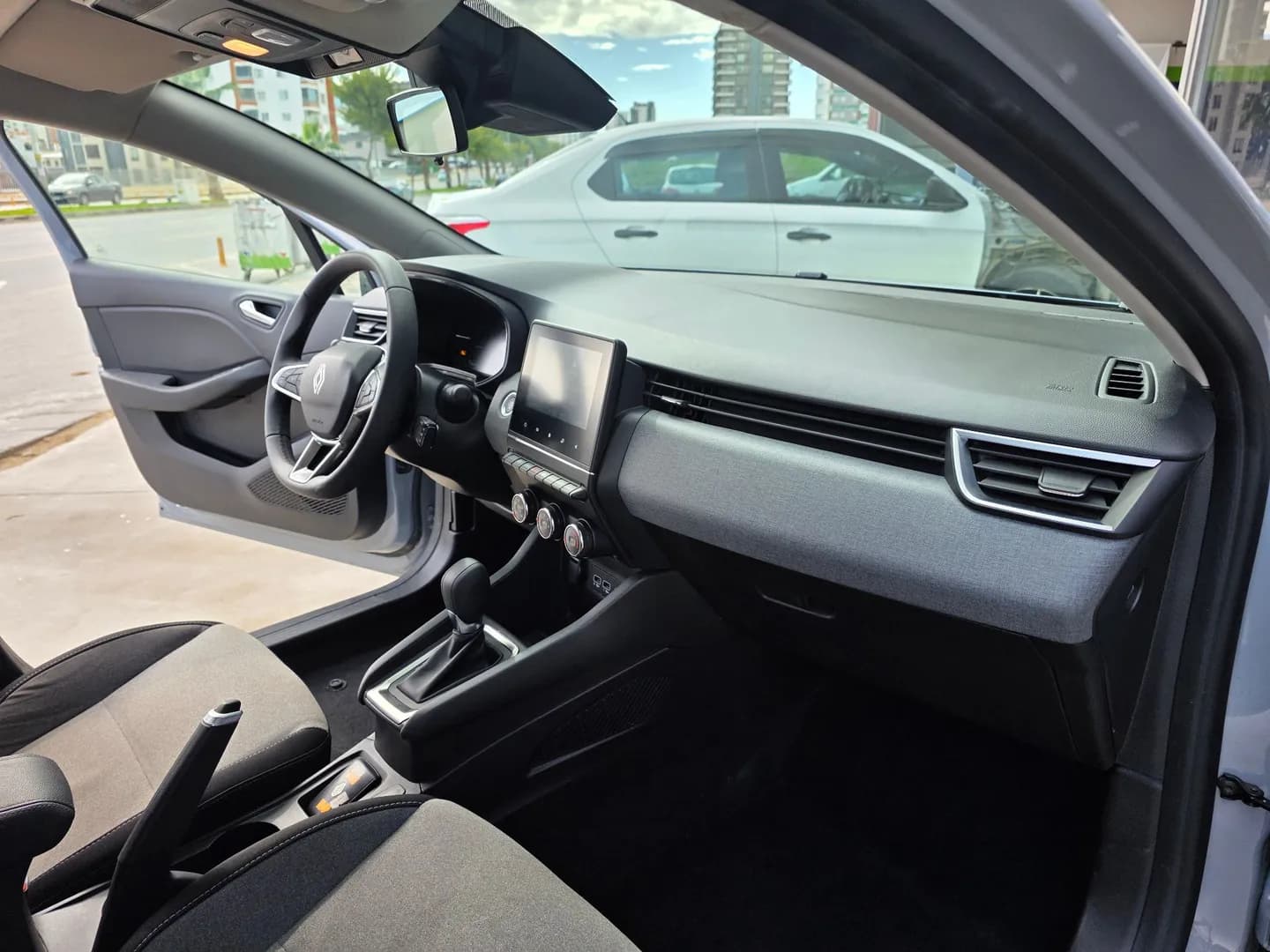 CLIO 2025 1.0 BENZİN - Fotoğraf 7