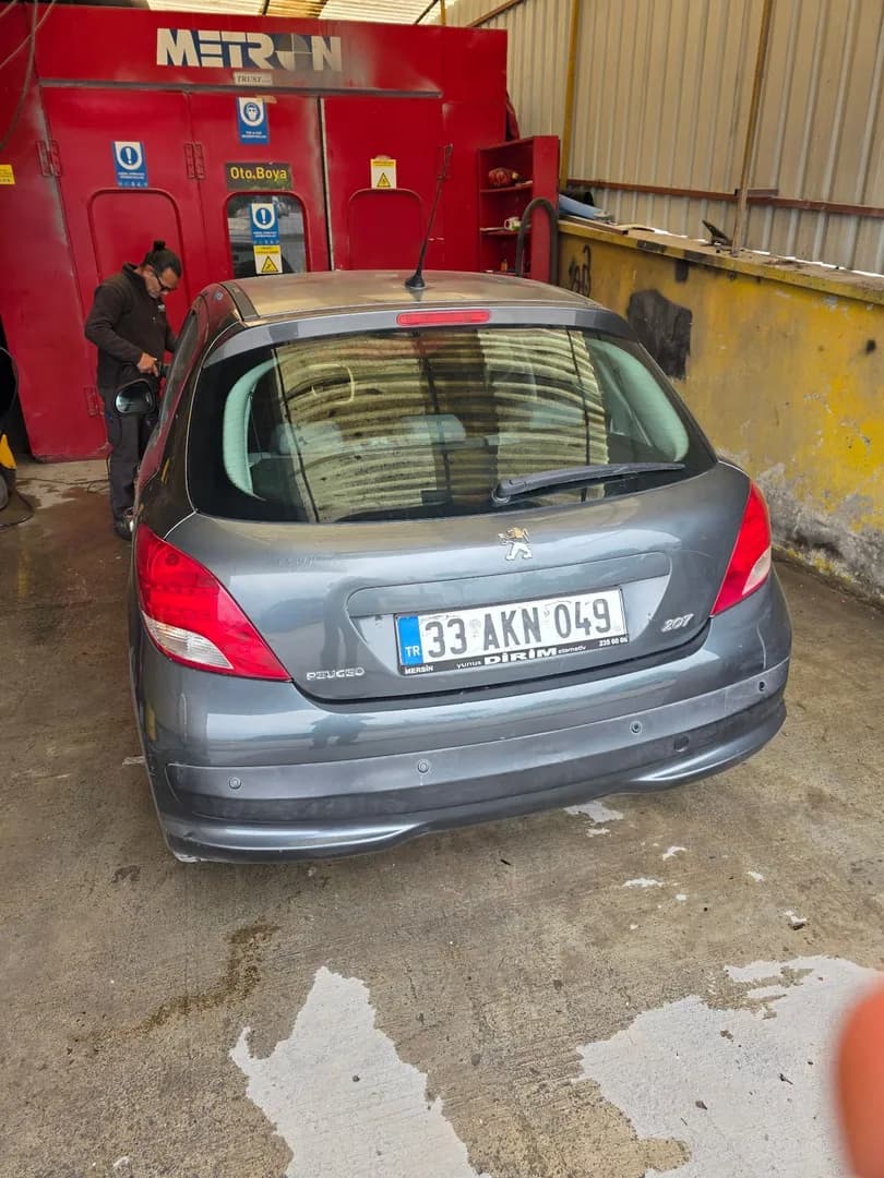 Peugeot 2011 1.4 ENVY