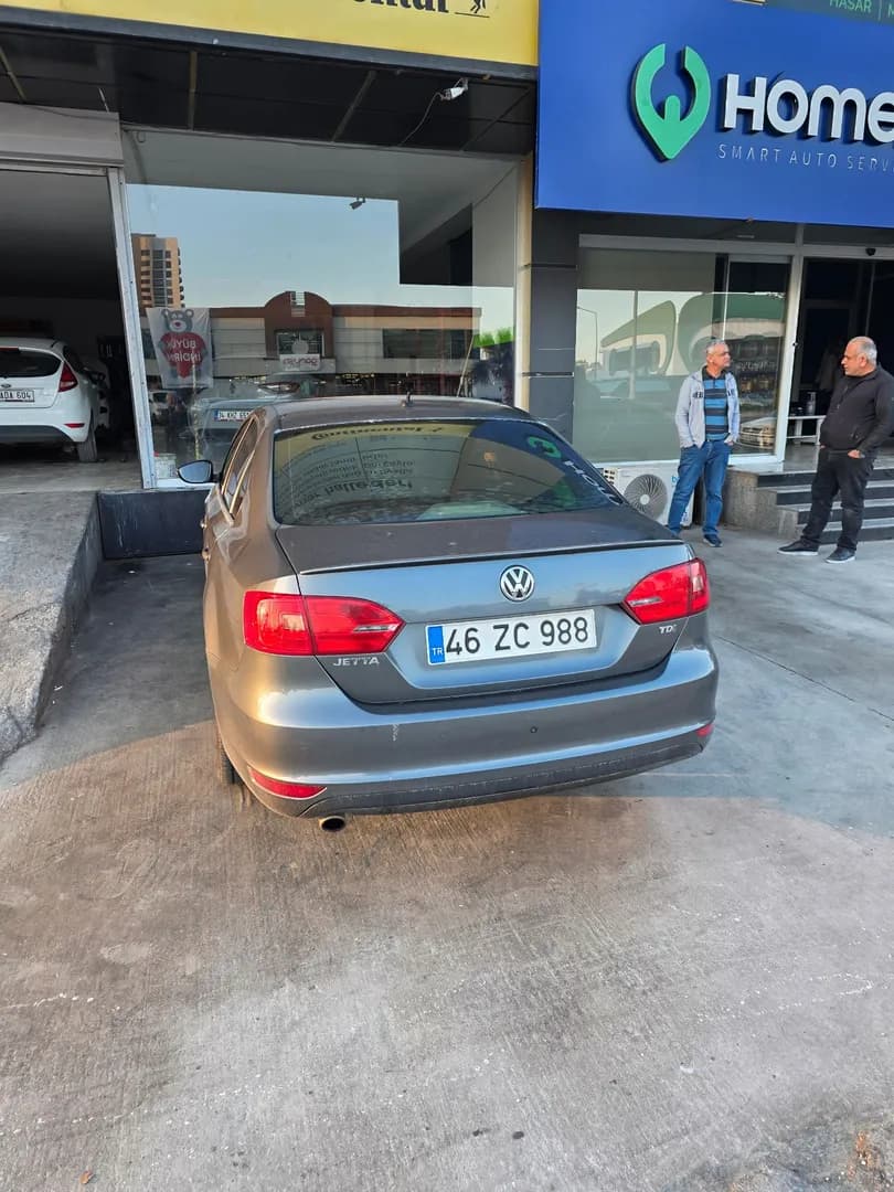 Volkswagen Jetta 2011 1.6 Tdi - Fotoğraf 2